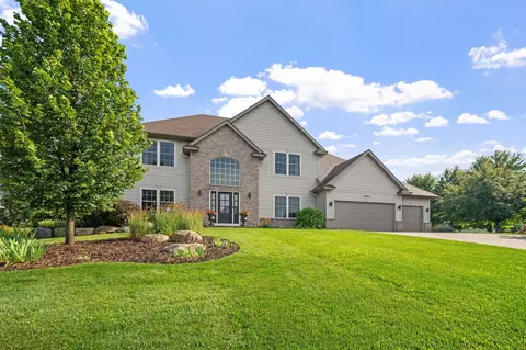 17804 Hickory Trl, Lakeville, MN 55044