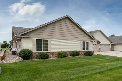 108 Palmer Path, Mankato, MN 56001