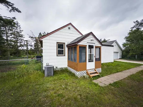 709 Lake Ave SE, Bemidji, MN 56601