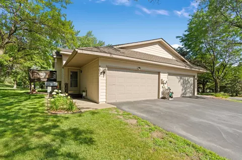 7051 Chaparral Ln, Chanhassen, MN 55317