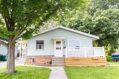 1314 6th Ave S, Stillwater, MN 55082