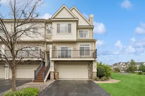 4363 Victor Path #1, Hugo, MN 55038
