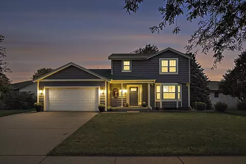 8515 Jorgensen Ave S, Cottage Grove, MN 55016