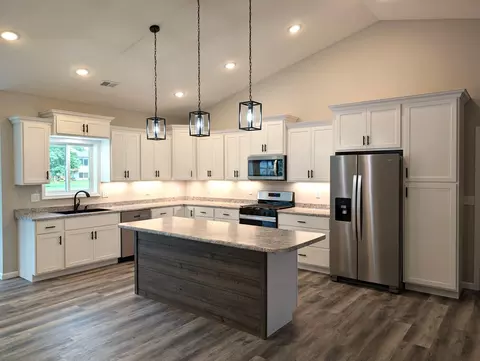 604 W 7th Ave, Osakis, MN 56360 photo 5