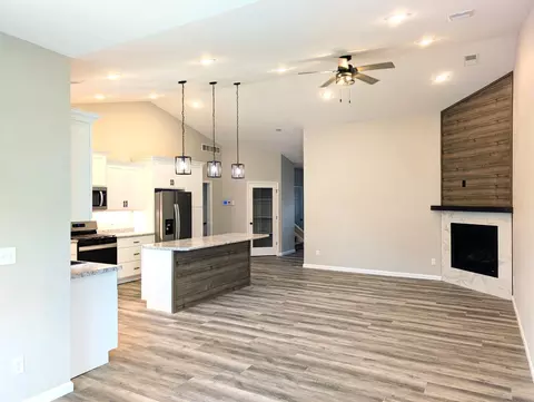604 W 7th Ave, Osakis, MN 56360 photo 8