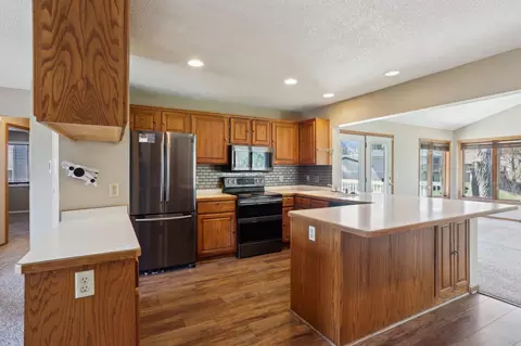 4321 Trenton Trl, Eagan, MN 55123 photo 6