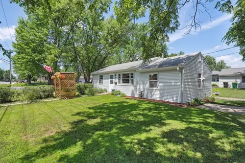 1000 E 86th St, Bloomington, MN 55420