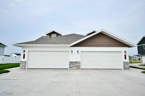 Exterior - 2391 Eagle Valley Dr S, Fargo, ND 58104 photo 2 of 4