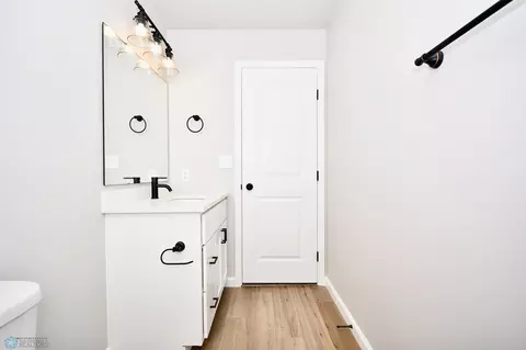 Bath - 2391 Eagle Valley Dr S, Fargo, ND 58104 photo 6 of 6