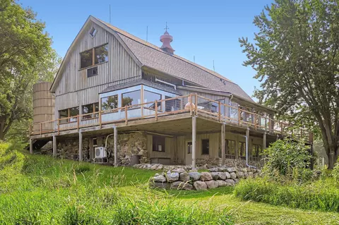 9481 Scott St, Greenfield, MN 55373
