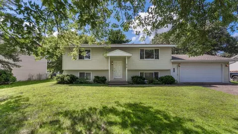 310 107th Ln NW, Coon Rapids, MN 55448