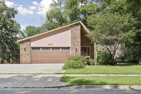 9681 208th St W, Lakeville, MN 55044