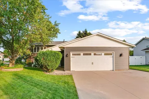 8083 Johansen Ave S, Cottage Grove, MN 55016