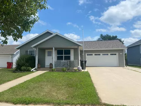 106 7th St SE, Grand Meadow, MN 55936