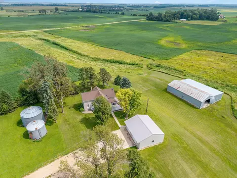 28697 221st Ave, Belle Plaine, MN 56011