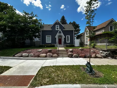 3027 Dupont Ave N, Minneapolis, MN 55411