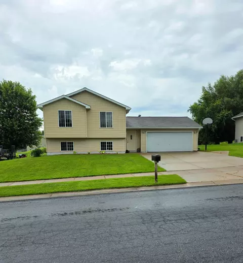 501 W Stockman St, Woodville, WI 54028