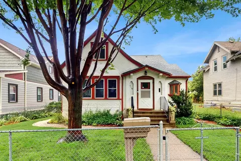 2119 Queen Ave N, Minneapolis, MN 55411