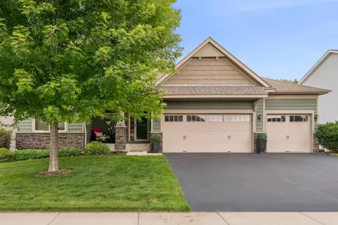 891 Cascade Dr, Chaska, MN 55318