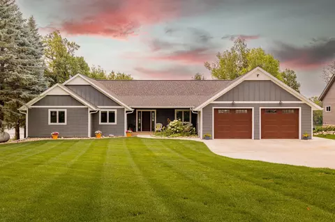 3901 Queens Rd SE, Alexandria, MN 56308