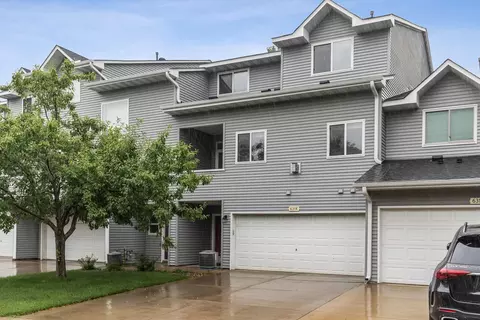 631 Woodduck Dr #K, Woodbury, MN 55125