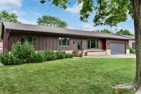 4120 Service Dr, Goodview, MN 55987