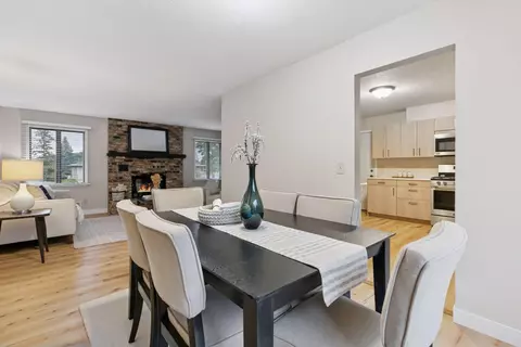Dining - 1824 Turquoise Trl, Eagan, MN 55122 photo 3 of 4