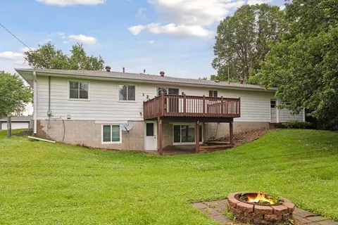 Exterior - 1824 Turquoise Trl, Eagan, MN 55122 photo 5 of 8