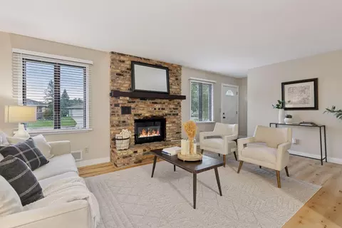 Living - 1824 Turquoise Trl, Eagan, MN 55122 photo 4 of 8