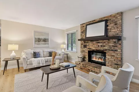 Living - 1824 Turquoise Trl, Eagan, MN 55122 photo 2 of 8