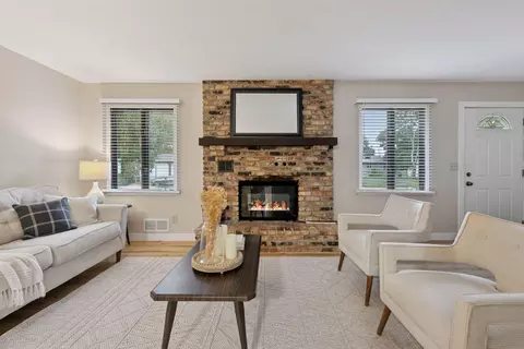 Living - 1824 Turquoise Trl, Eagan, MN 55122 photo 3 of 8