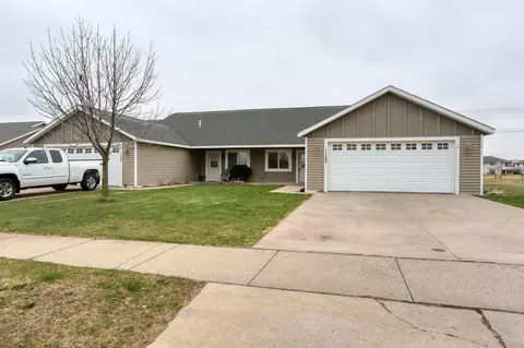 1047 1061 Sugar Pine Ln #1047 & 1061, New Richmond, WI 54017