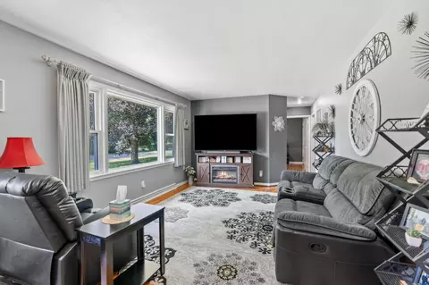 2240 Baker Trl, Faribault, MN 55021 photo 3