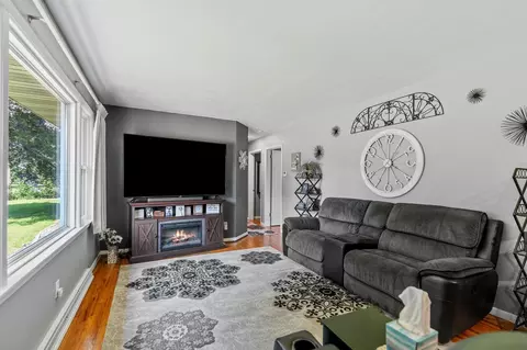 2240 Baker Trl, Faribault, MN 55021 photo 4