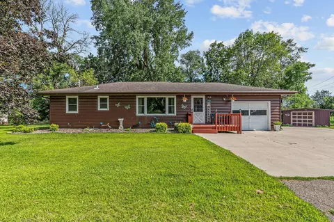 2240 Baker Trl, Faribault, MN 55021