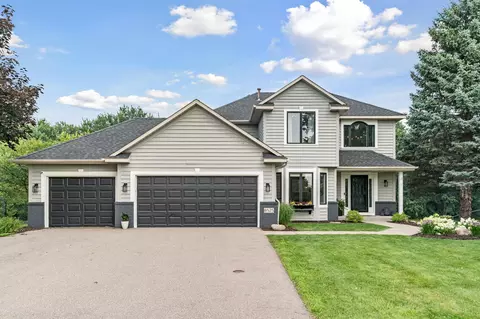 8525 Mission Hills Ln, Chanhassen, MN 55317