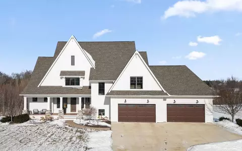 2903 125th Ct W, Rosemount, MN 55068