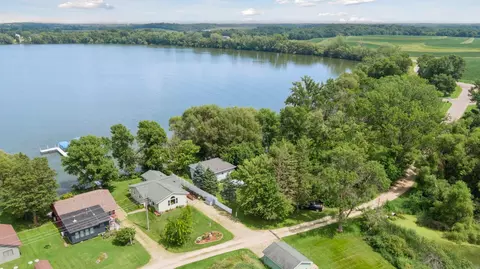 18662 Beach Ln, Kilkenny, MN 56052