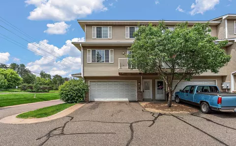 1613 County Road D E #L, Maplewood, MN 55109