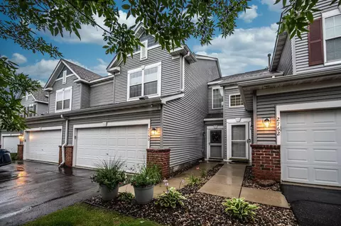 2760 Spy Glass Dr, Chaska, MN 55318