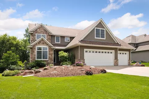 8615 Kelzer Pond Dr, Victoria, MN 55386