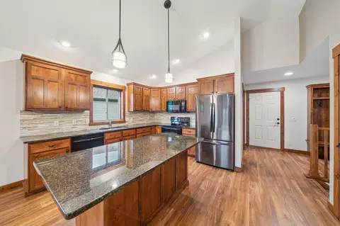 2380 Rangeview Ln, River Falls, WI 54022 photo 4