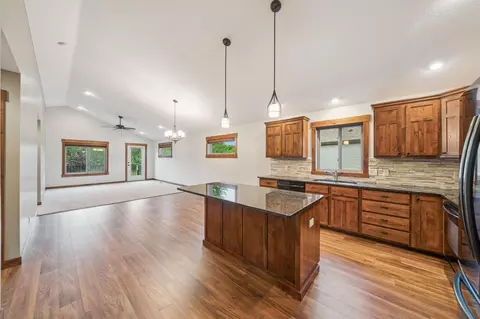 2380 Rangeview Ln, River Falls, WI 54022 photo 3