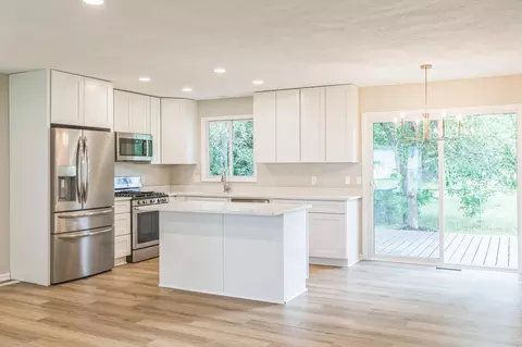 7725 Dupont Ave N, Brooklyn Park, MN 55444