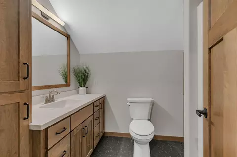 Bath - 1958 68th Ave N, Saint Cloud, MN 56303 photo 5 of 5