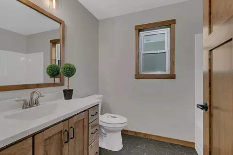 Bath - 1958 68th Ave N, Saint Cloud, MN 56303 photo 4 of 5