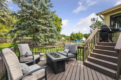 Exterior - 1719 Nokia Way, Eagan, MN 55122 photo 6 of 11
