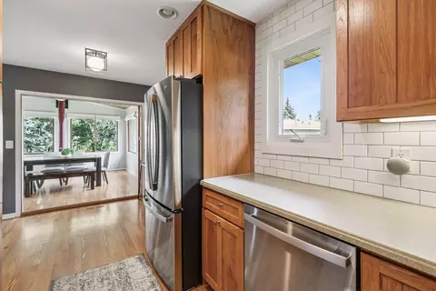Kitchen - 1719 Nokia Way, Eagan, MN 55122 photo 6 of 6