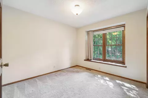 791 Sunset Dr, Eagan, MN 55123 photo 12