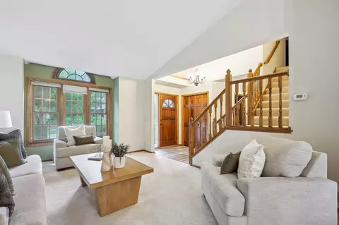 791 Sunset Dr, Eagan, MN 55123 photo 3